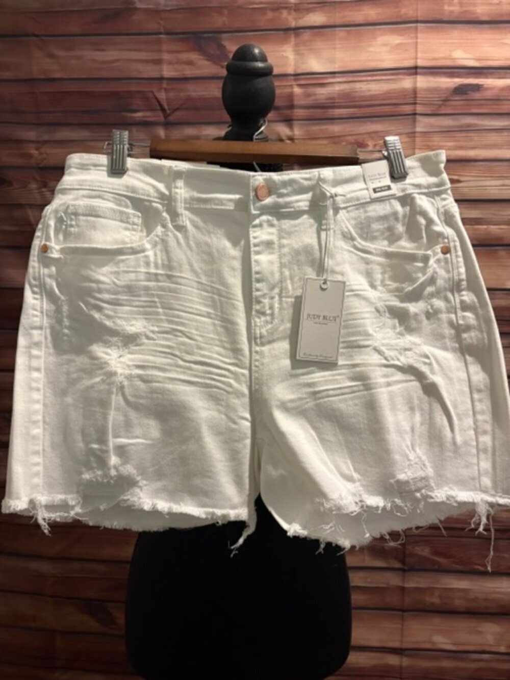 Judy Blue XL White Distressed Shark Bite Frayed Hem Shorts High Rise NWT JB15212